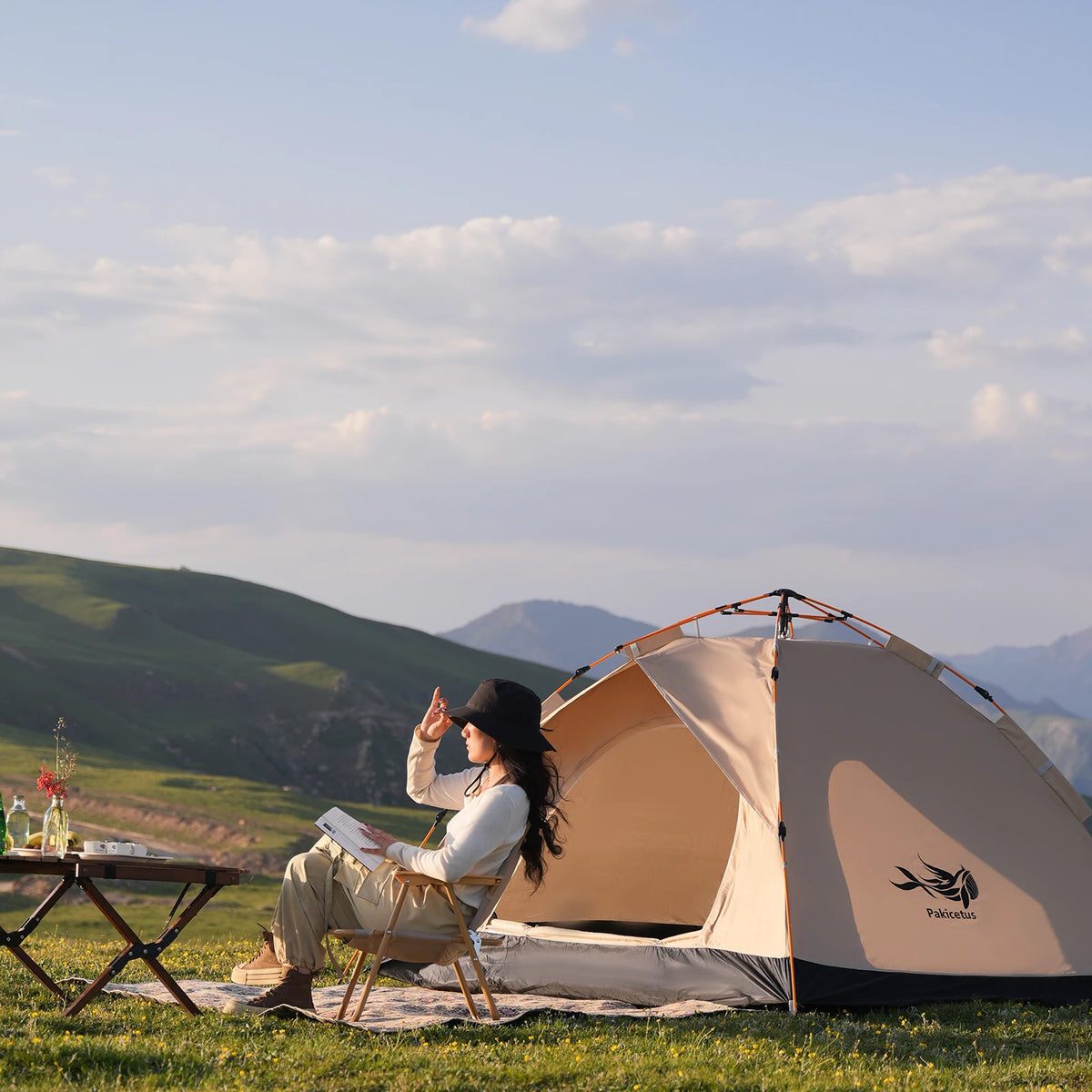 2–4 Person Automatic Pop-Up Tent