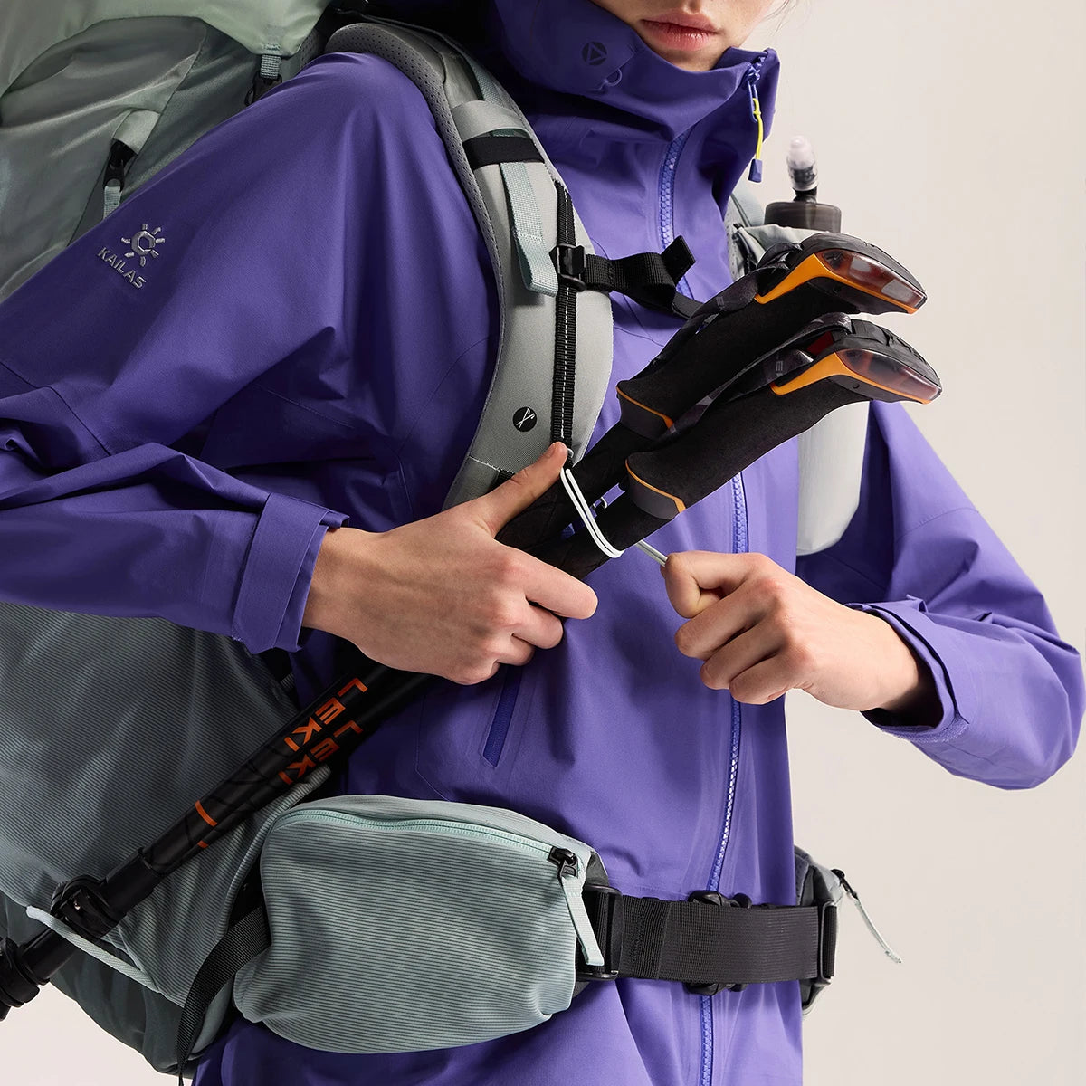 48+5L Lightweight Hiking Backpack